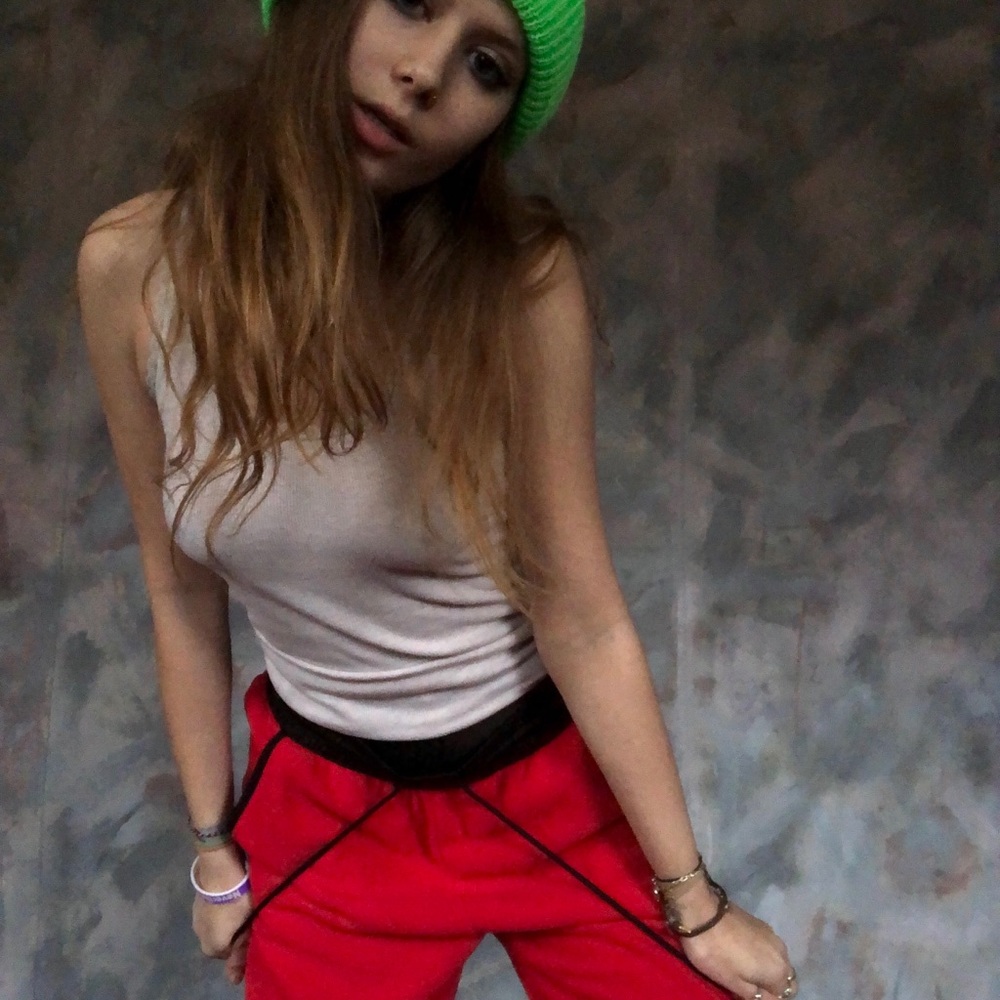 💔FOREVER 21 RED AND BLACK SWEATPANTS💔